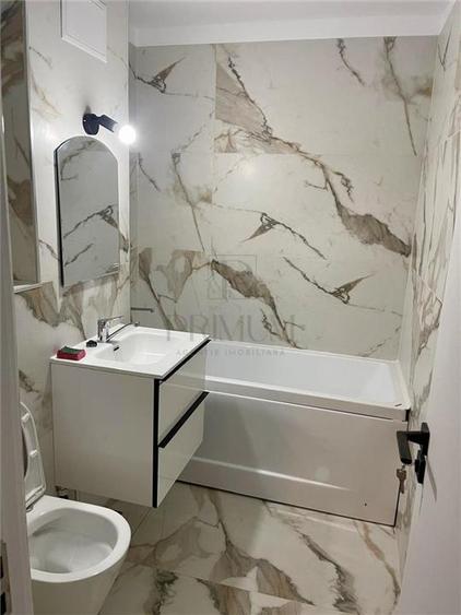 Apartament cu 2 camere decomandat, mobilat în Soarelui