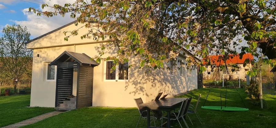 Casă cu 5 camere cu Teren 780 Mp în Râu de Mori