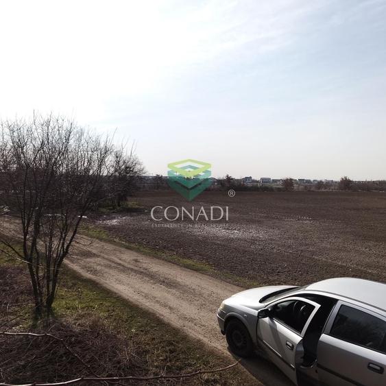 Teren Construcții intravilan de 15000 mp, în Ostratu