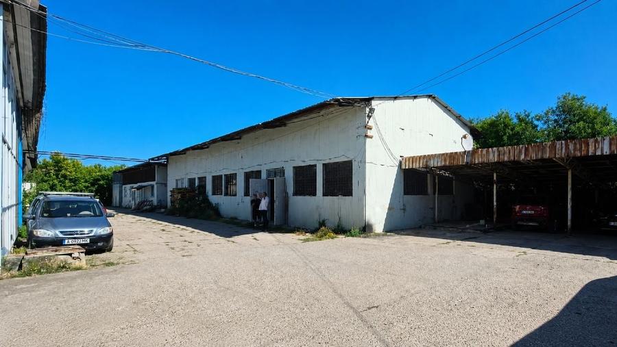 Teren intravilan de 48269 mp, în Sud