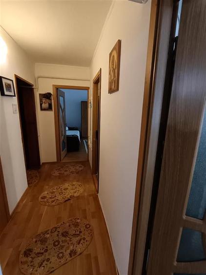 Apartament cu 2 camere decomandat în Obor