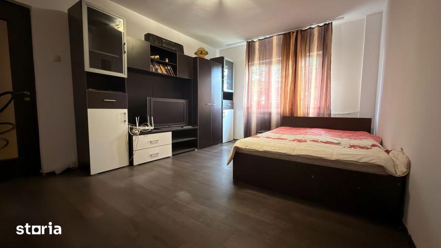 Apartament cu 2 camere semidecomandat, mobilat în Sud