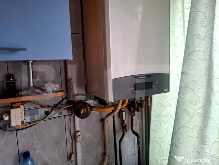 Apartament 2 camere decomandat Strada 9 Mai, zona lini? - 4