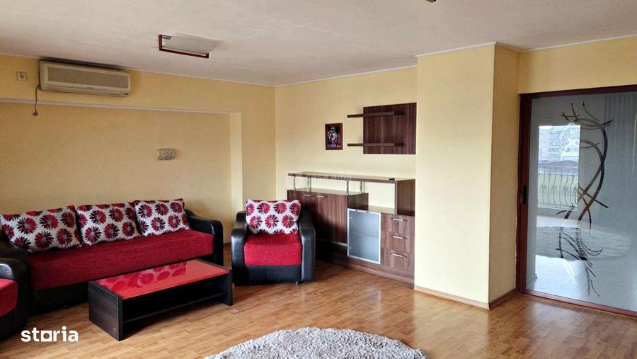 Apartament cu 3 camere semidecomandat, mobilat în Semicentral