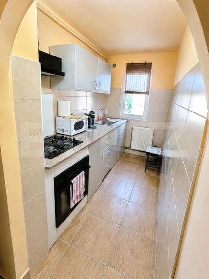 Apartament cu 2 camere semidecomandat, mobilat în Nord