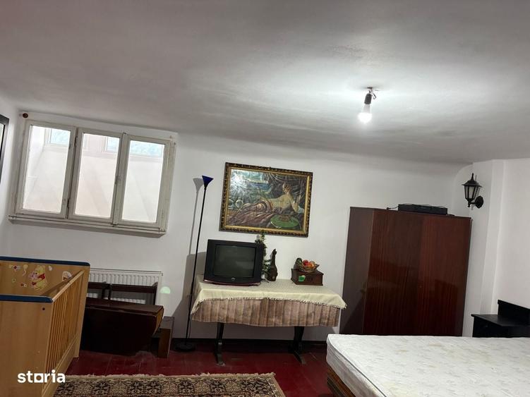 Apartament cu 4 camere în Ultracentral