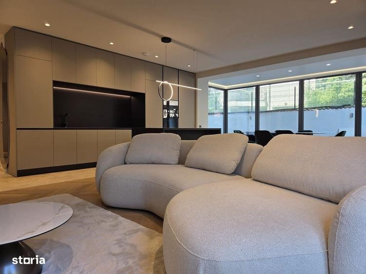 Apartament cu 4 camere în Central