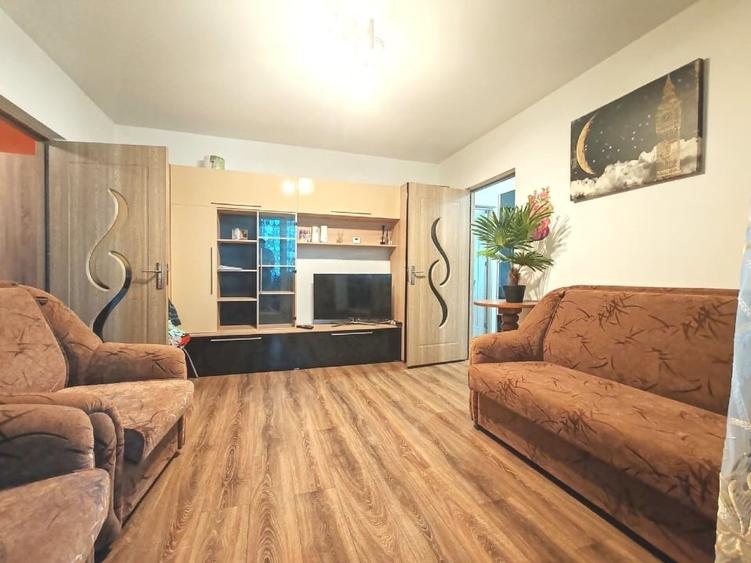 Apartament cu 2 camere semidecomandat în Trivale