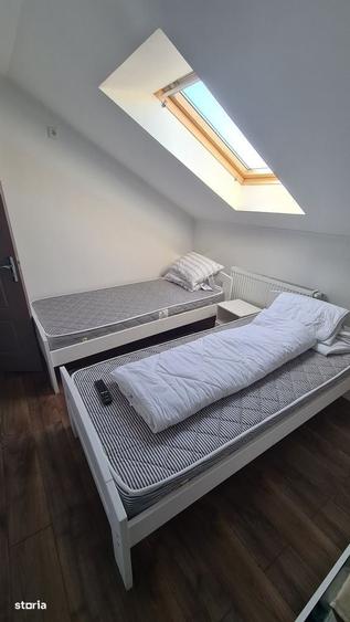 Casă cu 4 camere în Dobrogostea