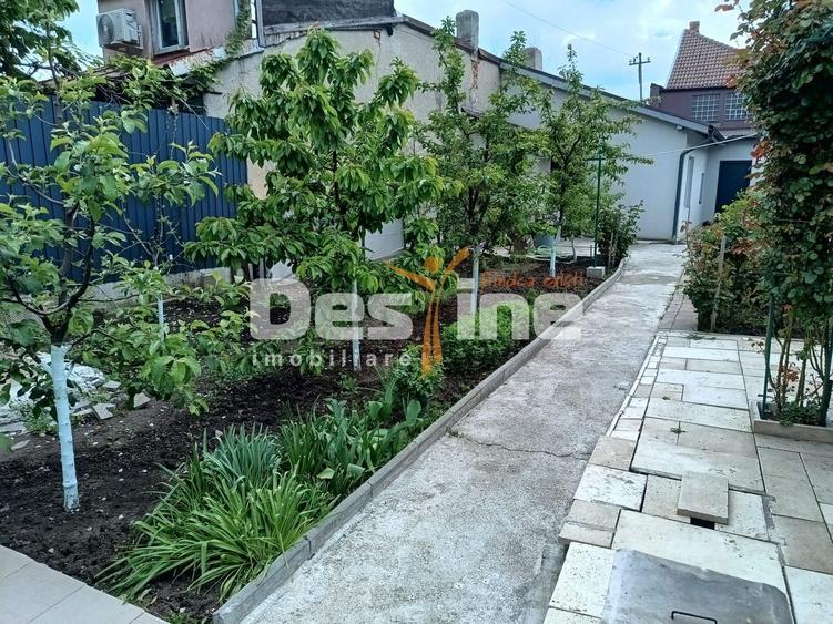 Casă individuală cu 3 camere cu Canalizare în Grivița