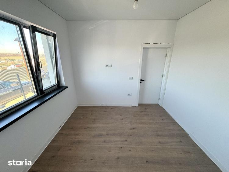 Casă cu 3 camere cu Teren 350 Mp în Bucium