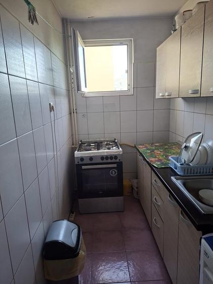 Apartament cu 2 camere semidecomandat în Compozitorilor