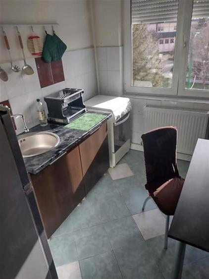Apartament cu 2 camere semidecomandat în Astra
