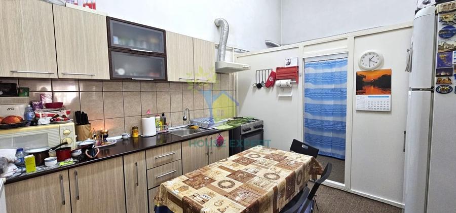 Apartament cu 2 camere semidecomandat, mobilat în Centrul Istoric