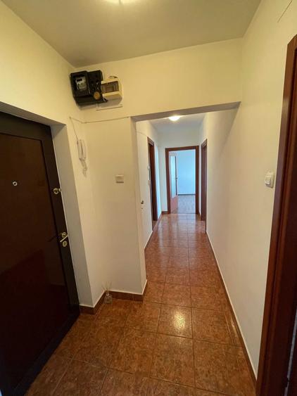 Apartament cu 2 camere decomandat în Banu Manta