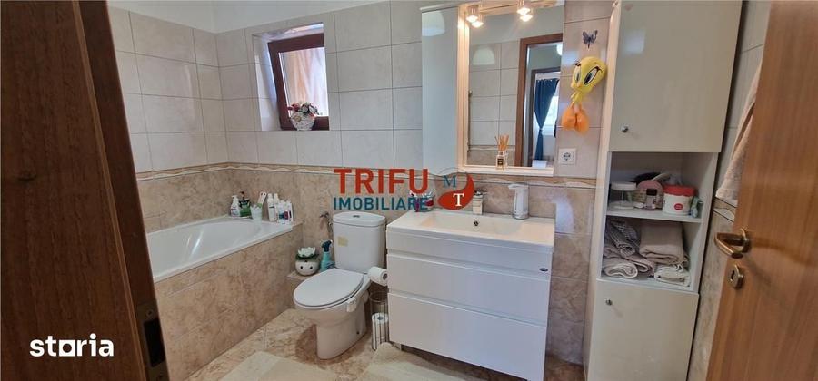 Casă cu 3 camere cu Teren 185 Mp în Cetate