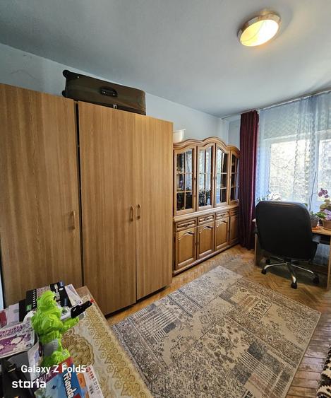 Apartament cu 3 camere în Calea Aradului