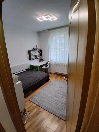 Apartament cu 2 camere decomandat în Progresul