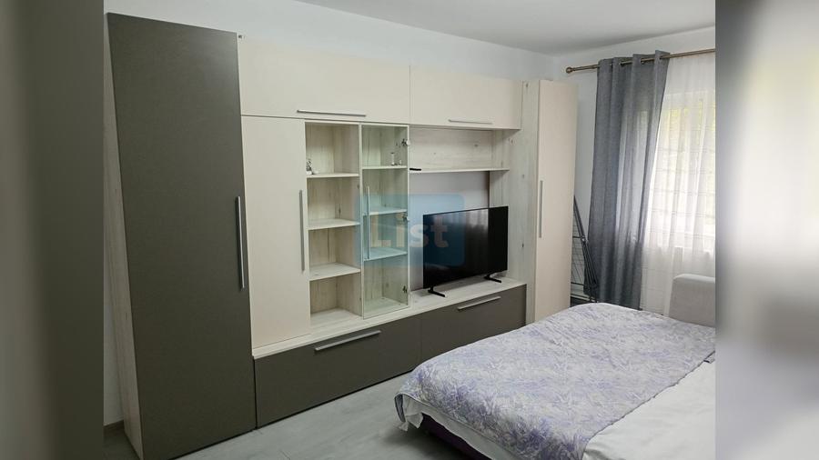 Apartament cu 2 camere decomandat în Micro 16