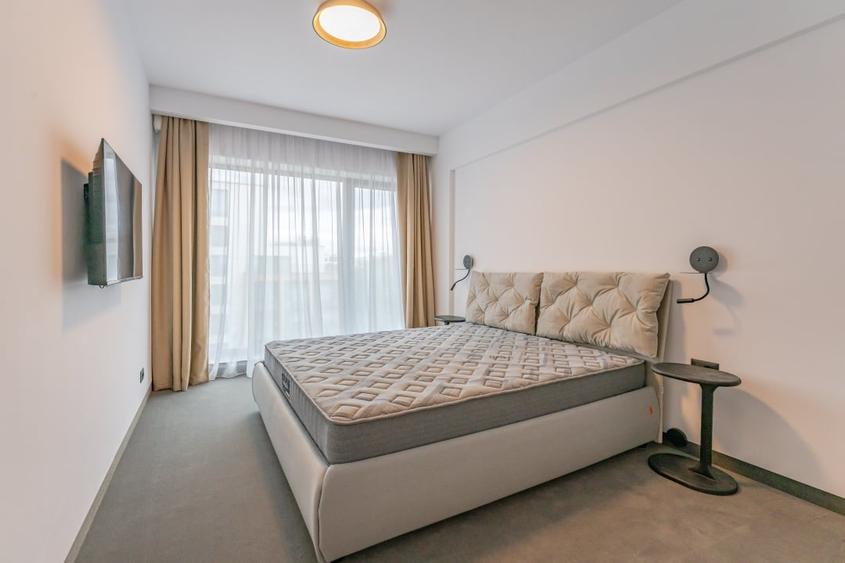 Apartament cu 4 camere decomandat, mobilat în Central