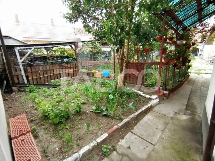 Apartament cu 2 camere nedecomandat, mobilat în Orașul de Jos