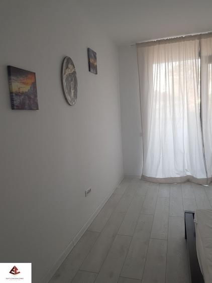Apartament cu 2 camere semidecomandat în Politehnica