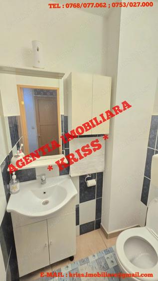 Apartament cu 3 camere decomandat în Găvana