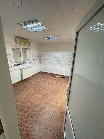 Spațiu comercial, în Central