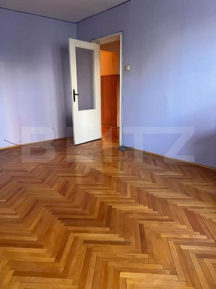Apartament cu 3 camere decomandat, mobilat în Dacia