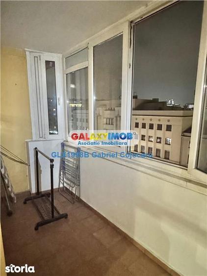 Apartament cu 3 camere decomandat, mobilat în Romană