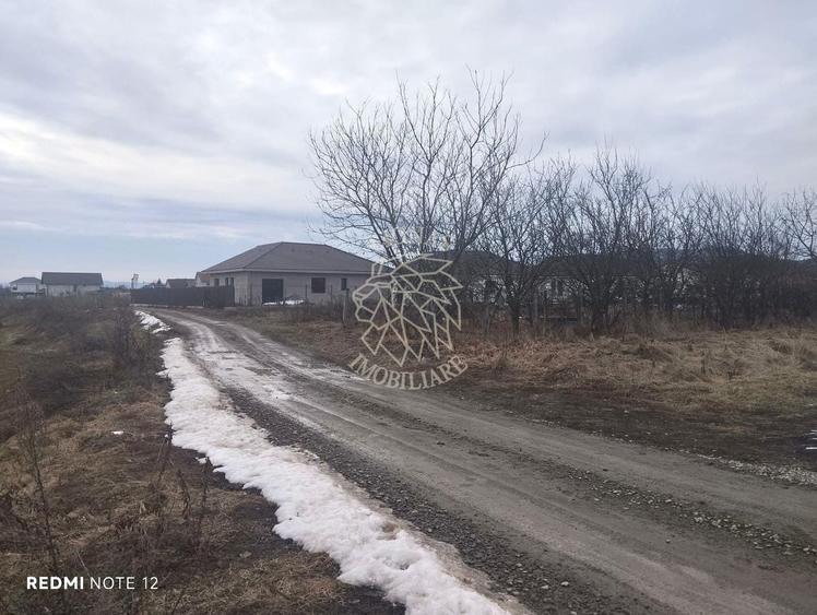 Teren Construcții intravilan de 1750 mp, în Unirea