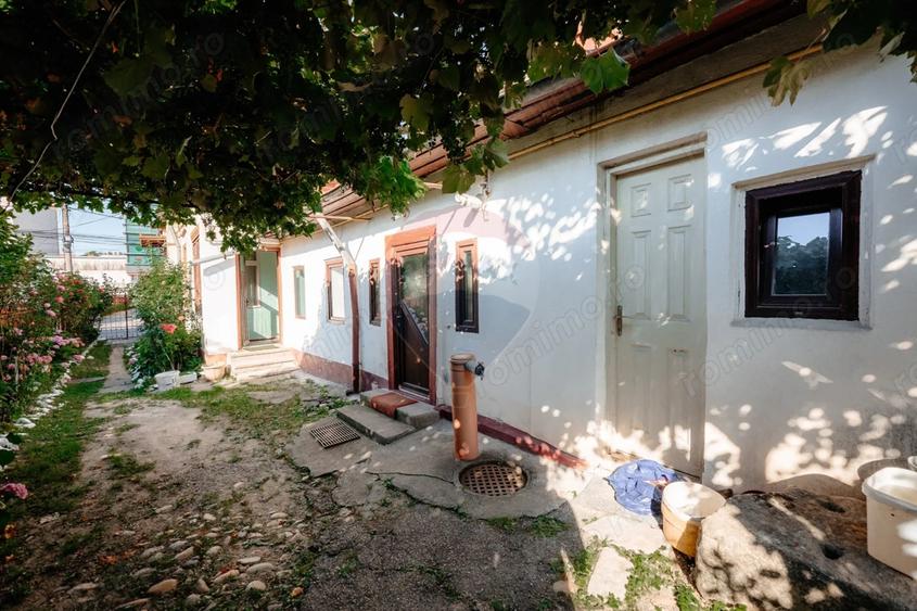 Casa + teren de vanzare in centrul Pite?tiului, Strada Egalita?ii - 15