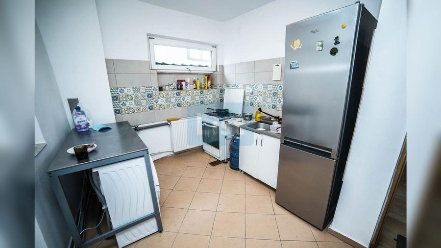 Casă cu 10 camere cu Teren 216 Mp în Turda