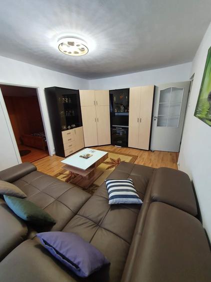 Apartament cu 2 camere semidecomandat în Crihala