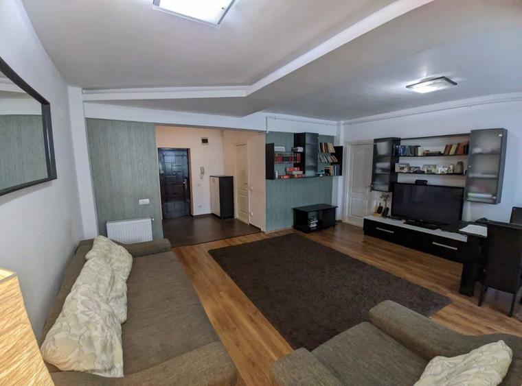 Apartament cu 2 camere semidecomandat în Făget