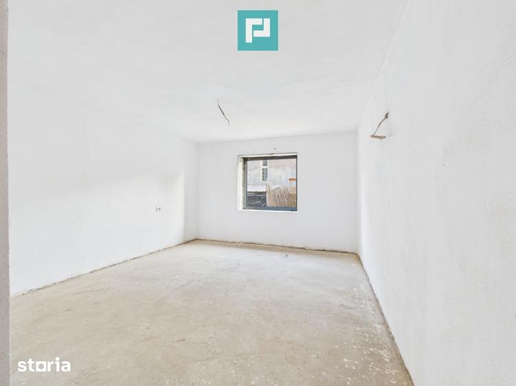 Casă cu 3 camere decomandat cu Teren 1197 Mp în Central