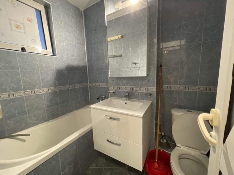 Apartament cu 2 camere semidecomandat în Crișan