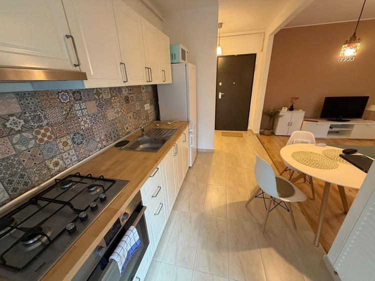Apartament cu 2 camere decomandat, mobilat în Lujerului