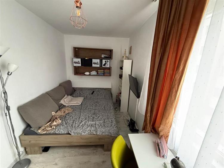 Apartament cu 2 camere semidecomandat în Tătărași