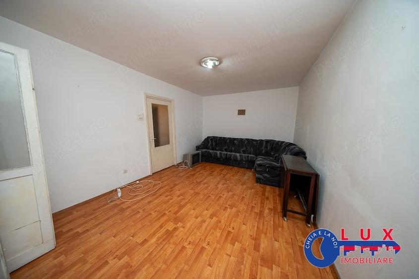 Apartament cu 2 camere decomandat în Babadag