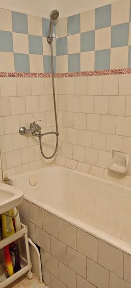 Apartament cu 2 camere decomandat în Vest