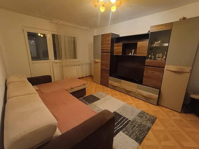 Apartament cu 2 camere decomandat în Autogară