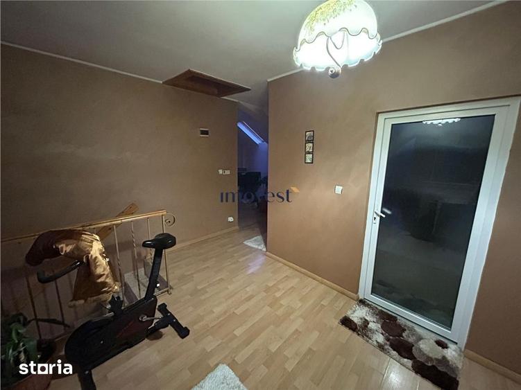 Casă cu 7 camere cu Teren 345 Mp în Titulescu