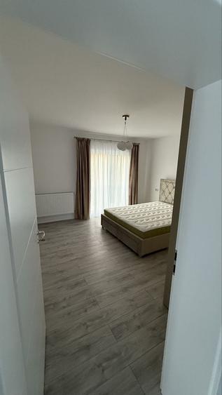 Casă cu 3 camere decomandat cu Teren 325 Mp în Burdujeni