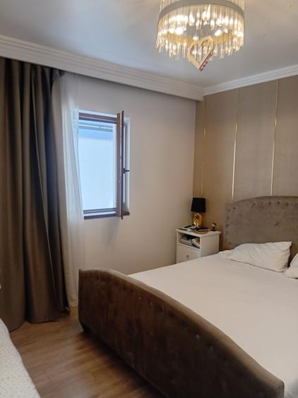 Apartament cu 3 camere semidecomandat în Giulești