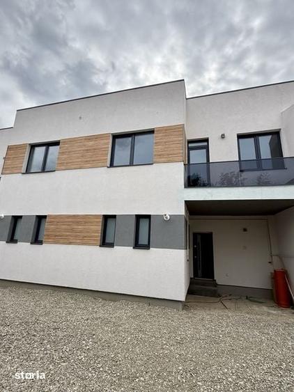 Casă cu 4 camere cu Teren 115 Mp în Drumul Taberei