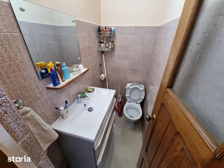 Apartament cu 3 camere în Capitol