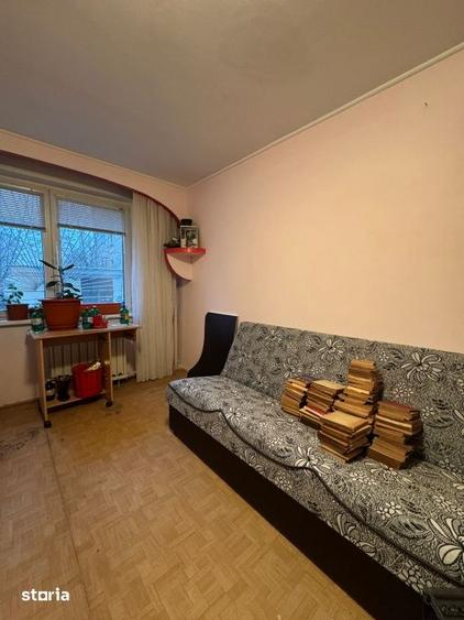 Apartament cu 3 camere decomandat, mobilat în Ferentari