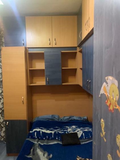 Apartament cu 3 camere decomandat în Popoveni