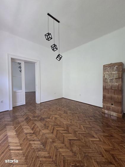Apartament cu 2 camere, mobilat în Central